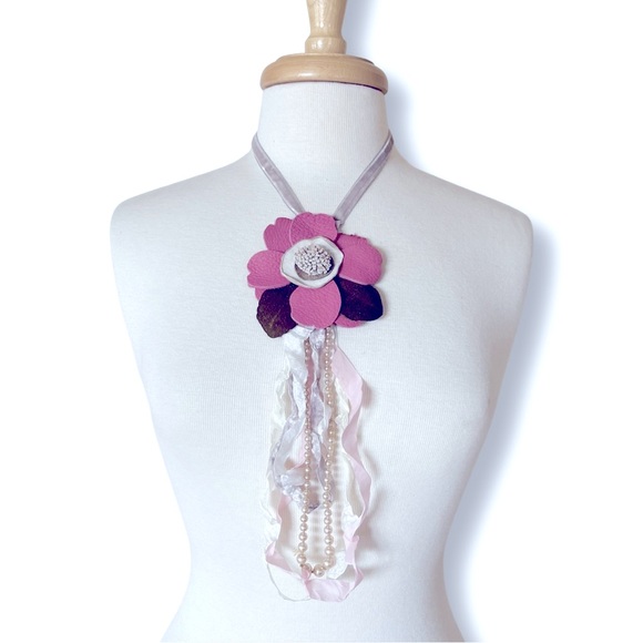 Pink Leather Flower Necklace with Vintage Pearl Beads and Velvet Ribbons - Picture 7 of 7